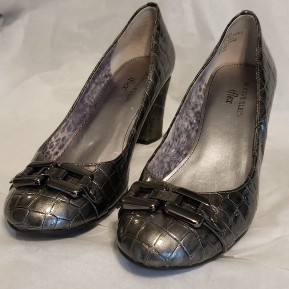 Womens AK Anne Klein Sz 8.5 M heel, gently used - Picture 2 of 7